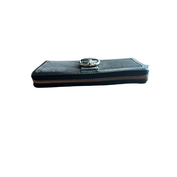 Coach Zip Around Wallet Signature Black On Black Silver Hardware Buckle - Picture 6 of 7